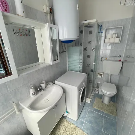Apartament Ar Inter 1